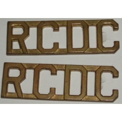Royal Canadian Dental Corps Shoulder Titles, pair